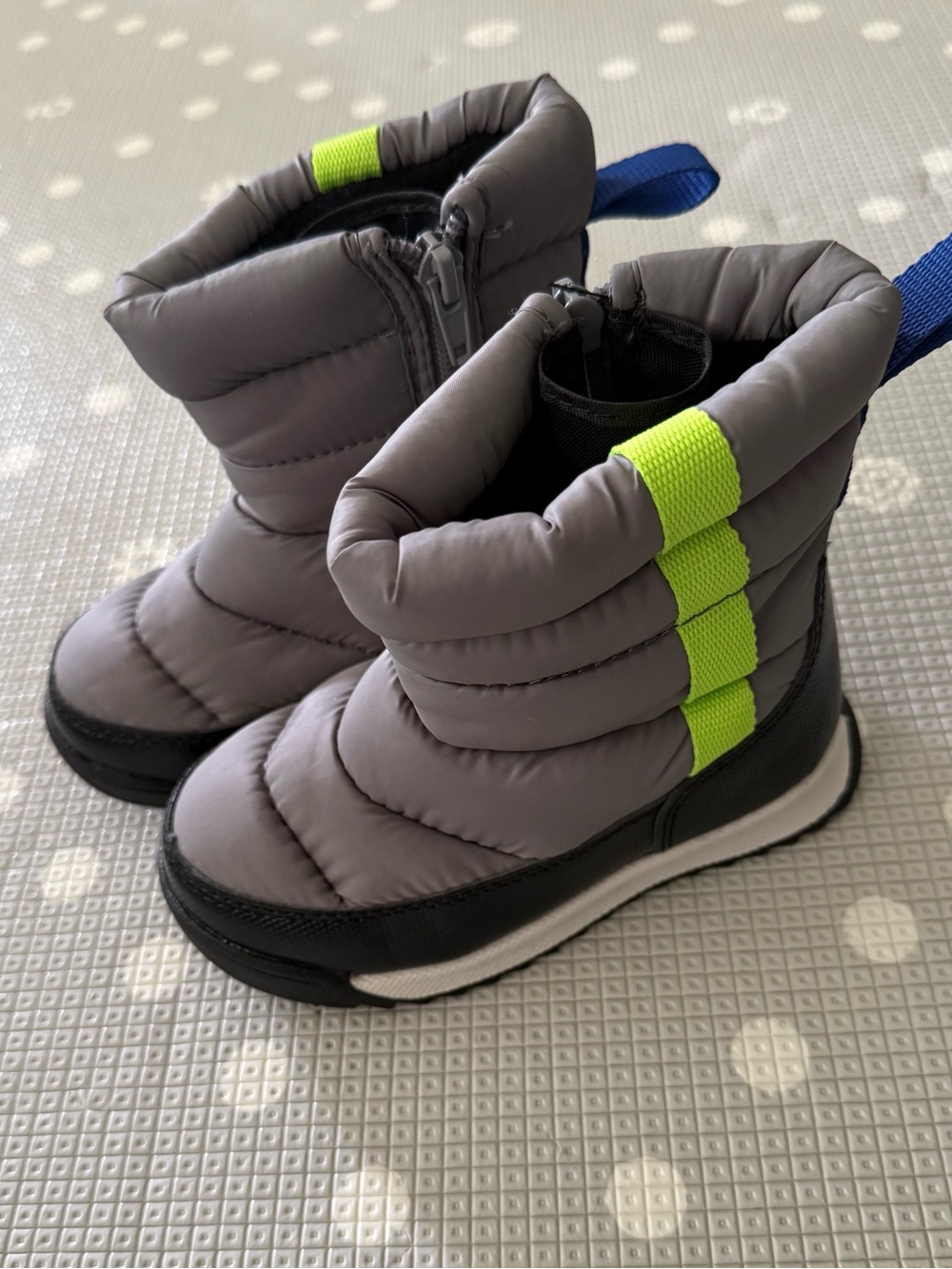 Wonder Nation SIZE 8 Puffy Winter -5 F Boots Toddler Boys. Gray Green